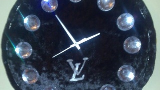 часы LV
