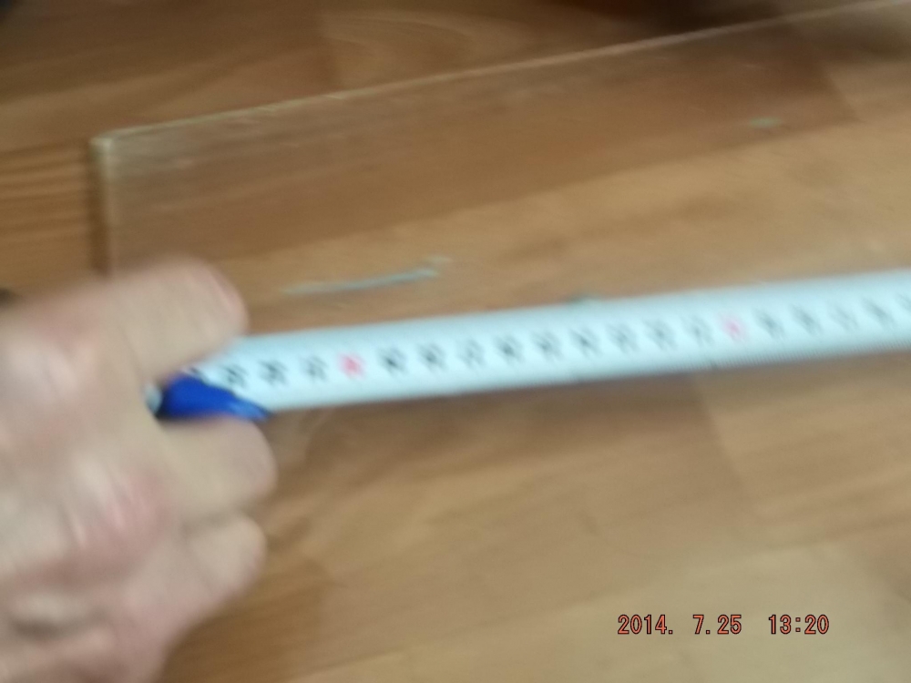 Вымеряем нужный размер для ветрового щитка